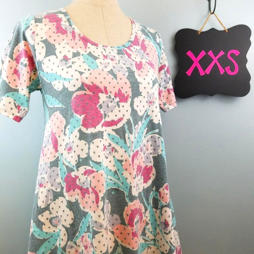 NWT LuLaRoe Perfect T